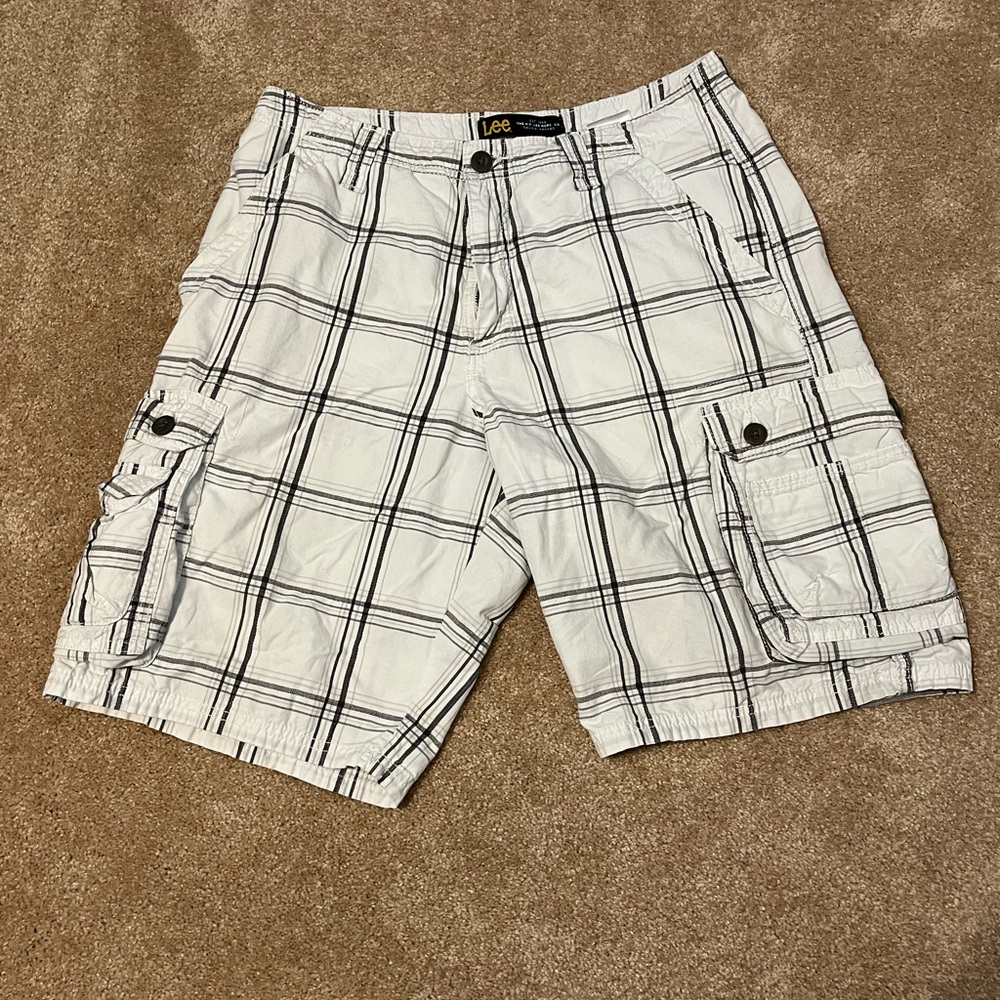 Lee, men’s black, stripped cargo shorts, Size 32